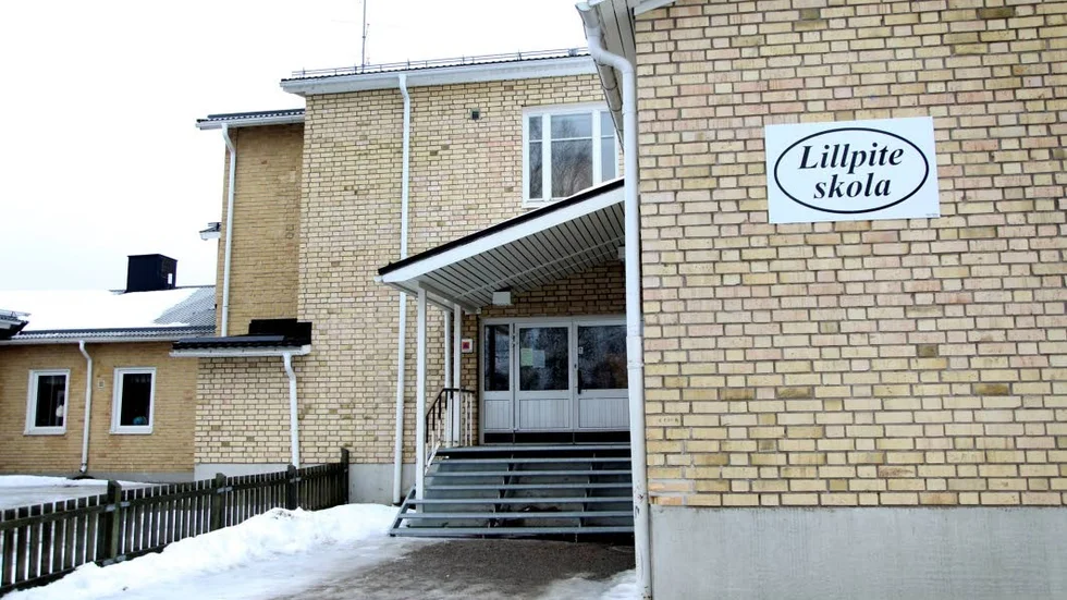 Ett inriktningsbeslut finns på att lägga ner skolan i Lillpite från hösten 2015. Men frågan är om det blir så.
Även skolan i Alterdalen är nedläggningshotad, men Skolpartiet kräver tydligare besked från politikerna. (Arkivbild)