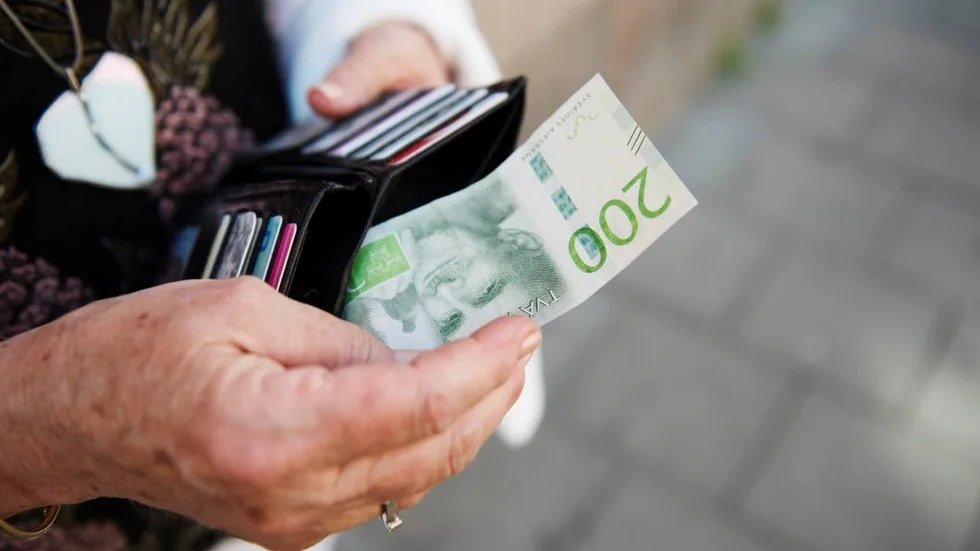 Duperade flera. Under förespegling av att han akut behövde pengar, lyckades mannen lura av flera personer tusentals kronor. Han åtalas nu för bedrägeri och försök till bedrägeri. (Arkivbild)