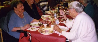 Julfest med mat och underhållning