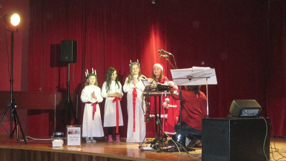 Lucia besökte HjärtLungs julfest.