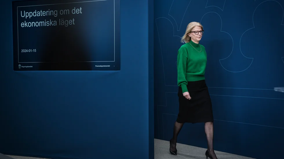 Finansministern Elisabeth Svantesson vill att Sverige och svenskarna ska bli rikare. Samtidigt får asylsökande det allt fattigare och tillvaron inskränks i högre utsträckning. Den brist på gästfrihet Sverige visar påminner insändarskribenten om en scen i Emil i Lönneberga.