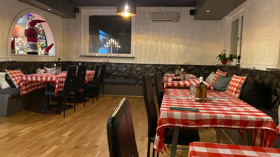 La carbonara trattoria har julinrett när tidningen besöker restaurangen.