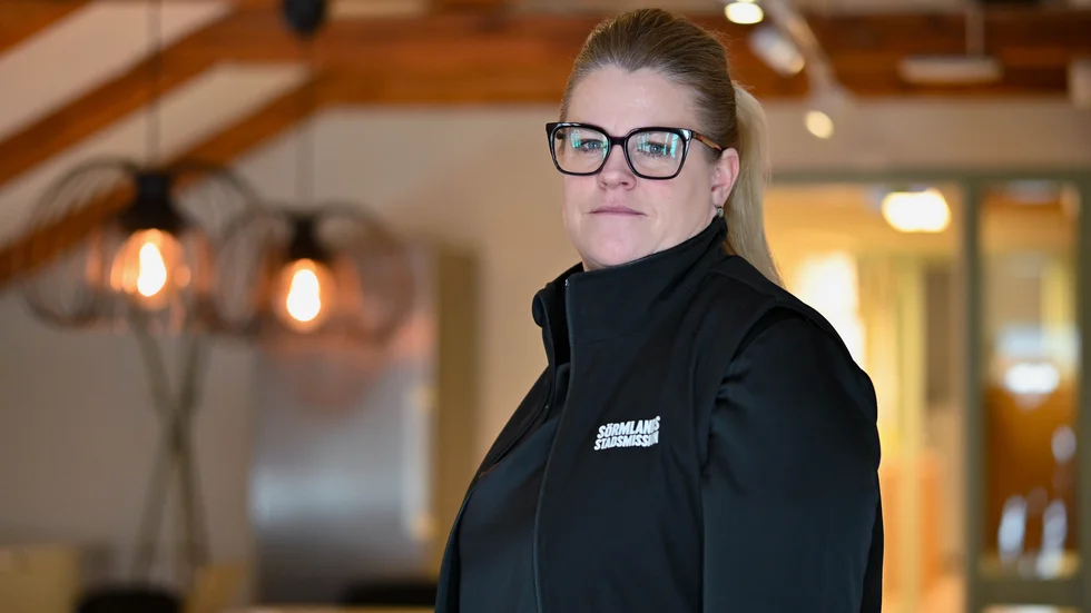 
Genom att stärka det som fungerar och skapa en nationell strategi kan Sverige bli en förebild för hur vi möter bostadsbristen och minskar hemlösheten, skriver Sörmlands Stadsmissions direktor Helena Kalaitzis Barrögård.
