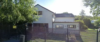 12 100 000 kronor för stor villa i Sigtuna – nya ägare tar över