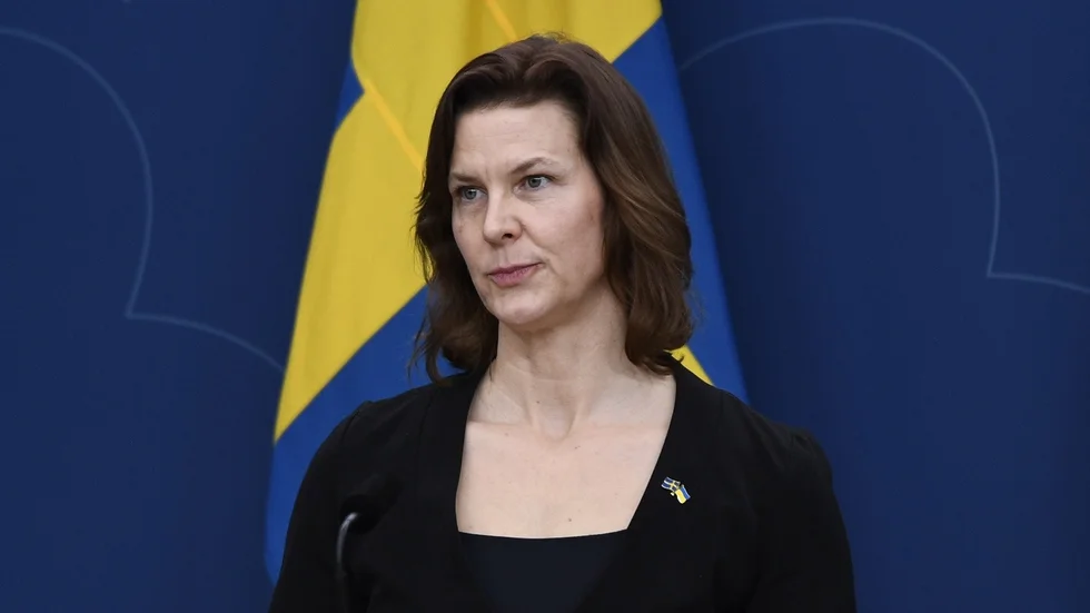 Sveriges nya jämställdhetsminister Nina Larsson (L). Men har hon kraft att faktiskt åstadkomma någonting?