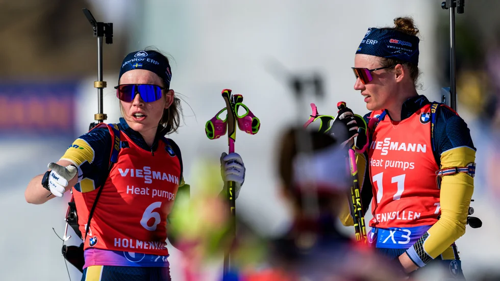 Elvira och Hanna Öberg körde i mixedstafett och kom fyra på SM.