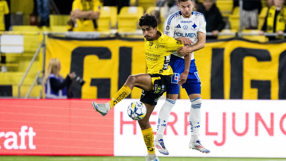 Elfsborgs Ahmed Qasem och IFK Norrköpings Anton Eriksson.