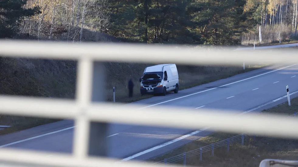 Skåpbilen havererade på E20.