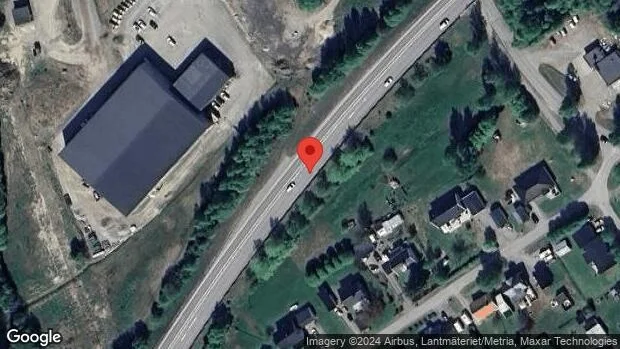 Störning i trafiken på grund av trasig personbil på E4