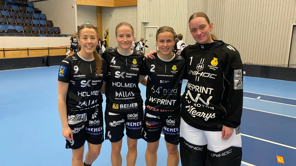 Gamla stans målskyttar Lisa Ellonen, Martine Wikberg och Meja Käller, tillsammans med målvakten Alvina Wahlberg.