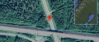 Översvämning orsakar stopp i trafiken på väg 729