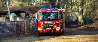 Blåljus efter brand i centrum – insatsen snabbt över