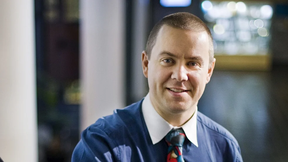 Jan Blomgren är kärnfysiker, tidigare professor, och författare till boken Allt du behöver veta om Sveriges elförsörjning (Timbro förlag, 2021). I detta samtal med Per-Ola Olsson berättar han hur det svenska elsystemet har förstörts.