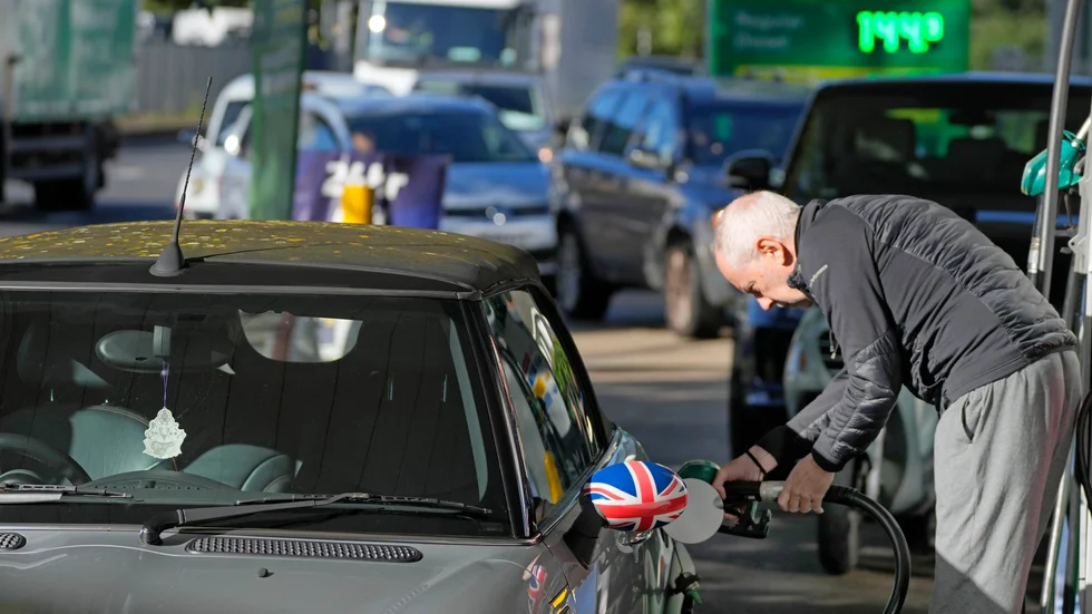 Den brittiska bilförsäljningen går mot den lägsta nivån på 40 år. Arkivbild.