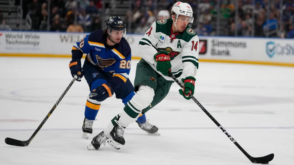 Minnesota Joel Eriksson Ek gjorde ett mål och två assist när Minnesota besegrade St Louis med 8–5 i nattens NHL-ishockey.