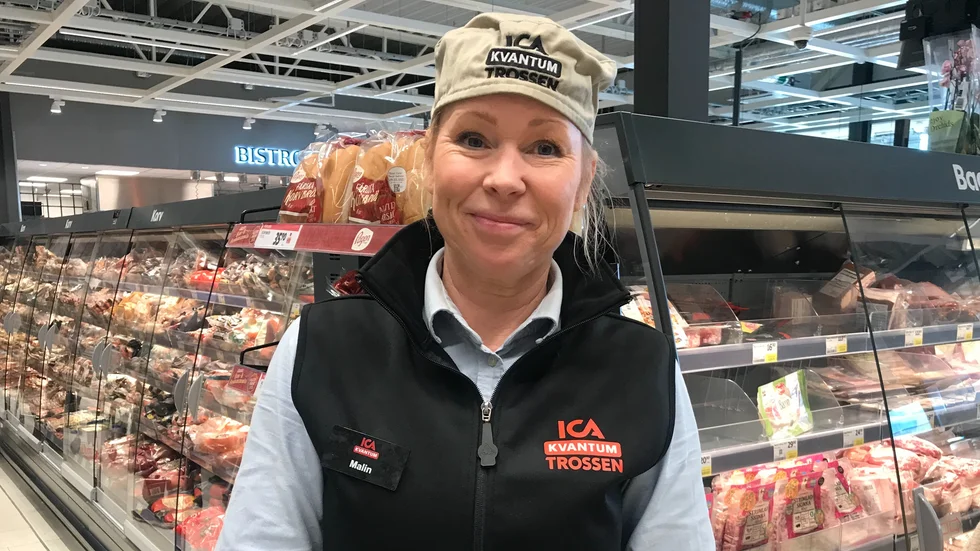 "Folk handlar mer när vi har extrapriser", säger Malin Wennerlid, köttansvarig på Ica Trossen.
