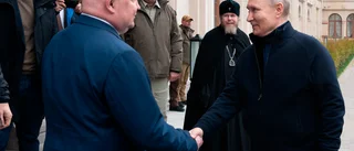 Putin besökte Krim på årsdag