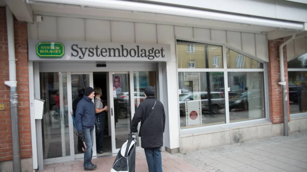 Strömavbrott. Systembolaget tvingades att stänga sina dörrar på grund av ett strömavbrott.
