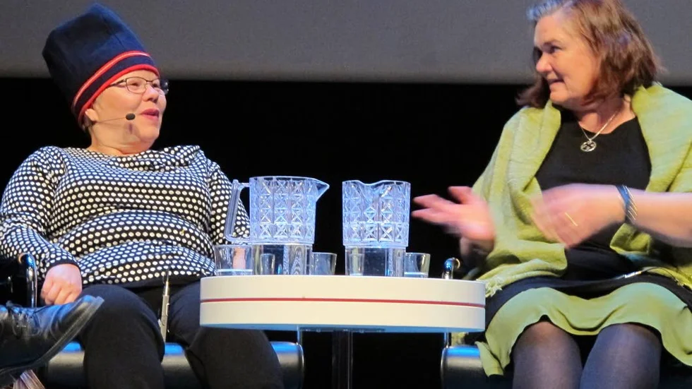 lunchmöte. Katarina Pirak Sikku träffade Maja Hagerman över en lunch olch talade om rasbiologin. Den lunchen blev fyra timmar.?Foto: Jan Bergsten