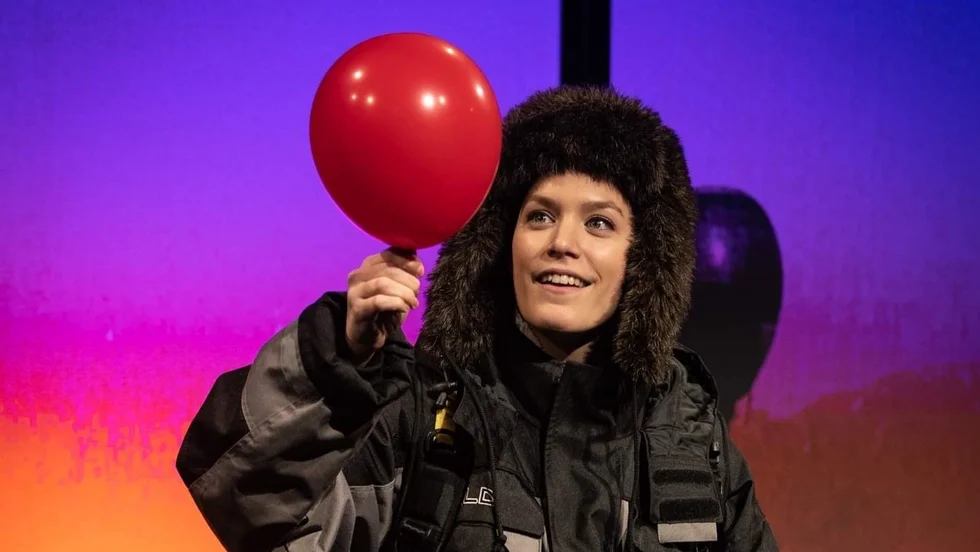 Maria Pontén med sin föreställning "I ballong över Arktis".