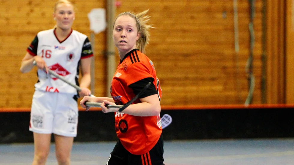 Nathalie Engström med SSL-förflutet presenterade sig direkt i Onyx med tre gjorda mål i den första perioden.