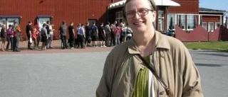 Ingrid är vid gott mod trots tågförseningen