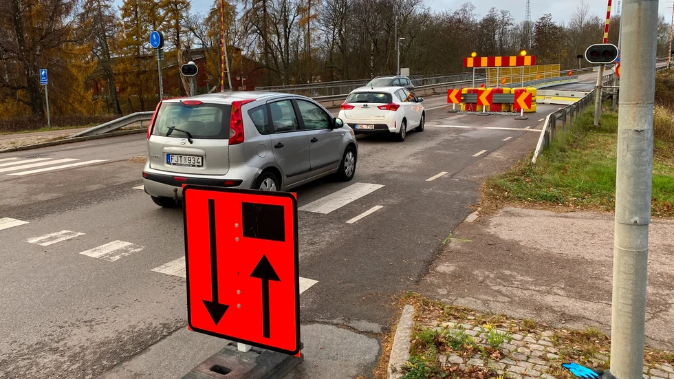 Framkomligheten på Charlottenborgsbron är för tillfället lite begränsad - men ska öppnas som vanligt under torsdagen.