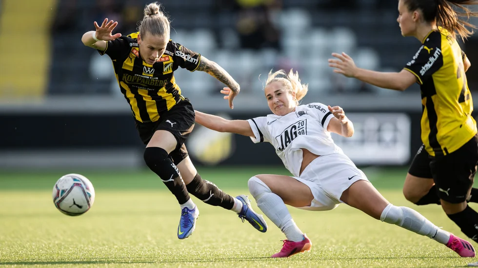 Så här såg det ut när Eskilstuna United spelade borta mot Häcken under förra året. Nu står det klart att klubbarna möts i Elitettan.