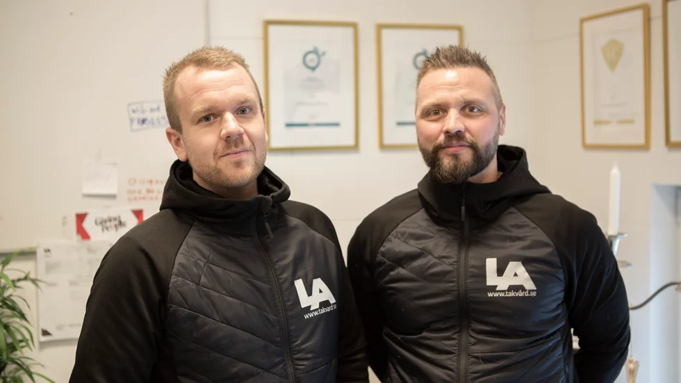 Christoffer Kinik, till höger, och kollegan Tim Rydquist, till vänster.