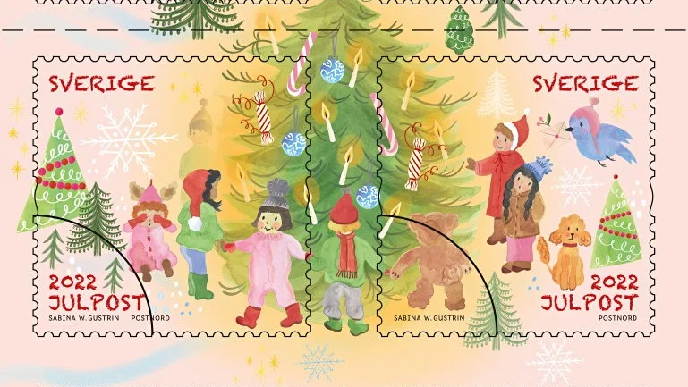Årets julfrimärken. För 2023 kanske det är värt att fundera på något mer i stil med när korten faktiskt delas ut. En midsommarstång kanske?