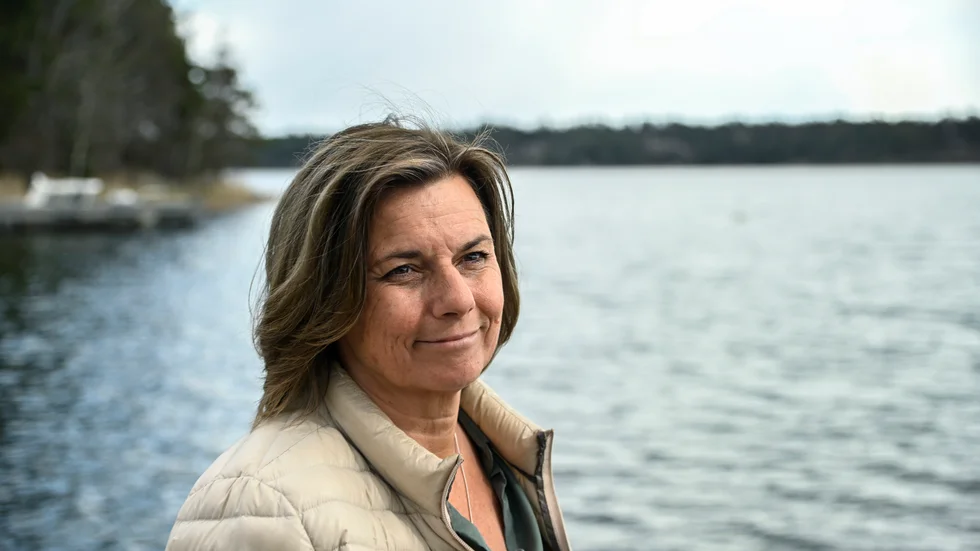 Europaparlamentariker Isabella Lövin (MP) skriver tillsammans med Emma Nohrén (M) om att regeringen kan göra något åt utfiskningen om den bara vill.