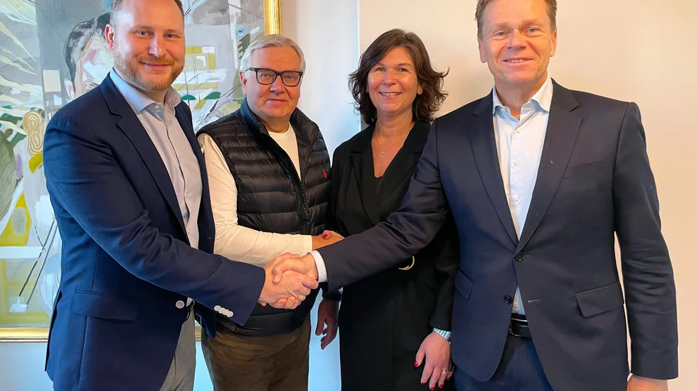 Sakarias Mårdh, vd A&O, Frank Mårdh, grundare till  A&O, Madeleine Lundström, vd Forenede Care och Lars Folkmann, koncernchef Forenede.