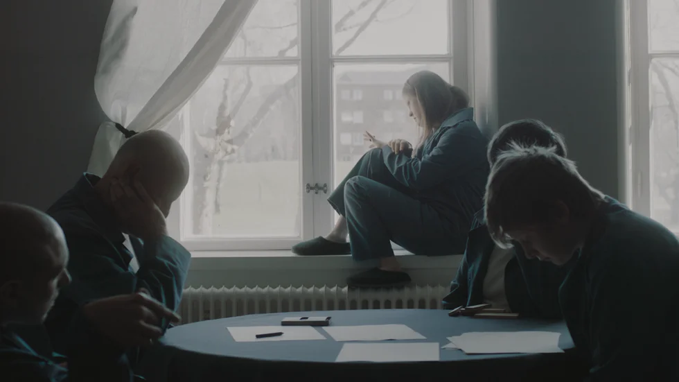 "Sockerexperimentet" är en film inspirerad av verkliga händelser och handlar om den svenska statens övergrepp på funktionsnedsatta.