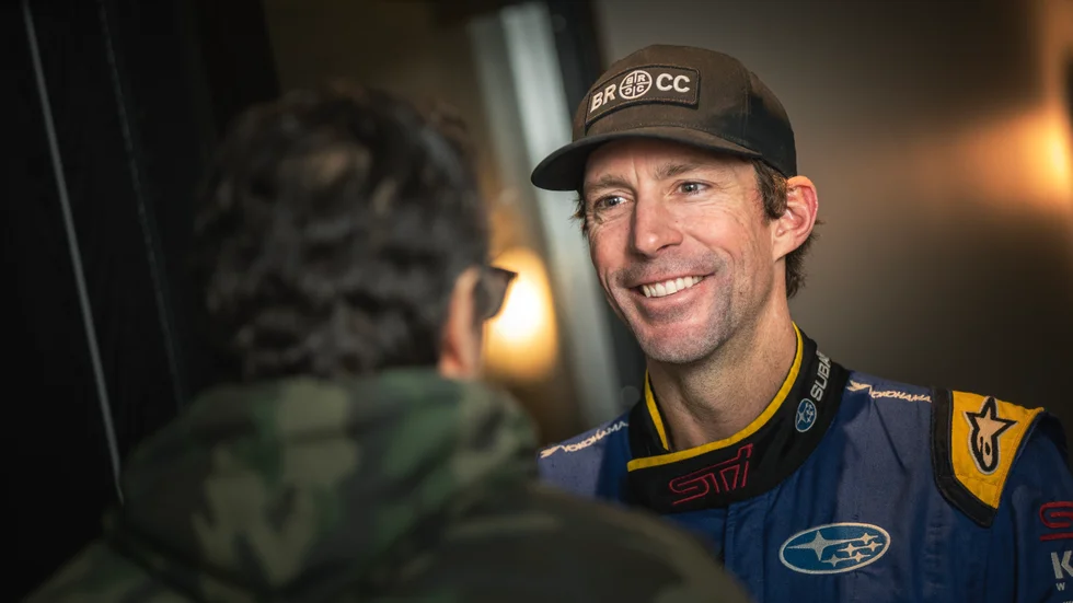 Motorlegendaren Travis Pastrana blir intervjuad av Norran i samband med Race of champions i Piteå.