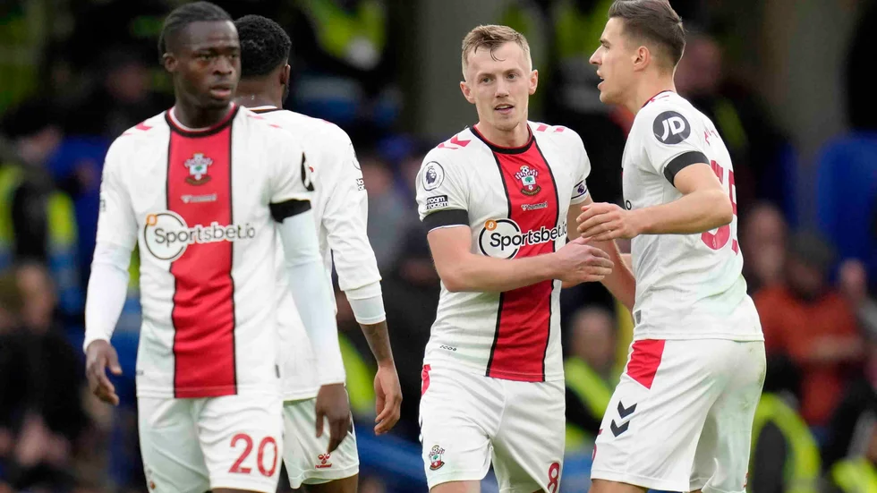 Southamptonjubel efter skrällen mot Chelsea. Nu får interimtränaren Rubén Sellés titeln manager säsongen ut. Arkivbild.
