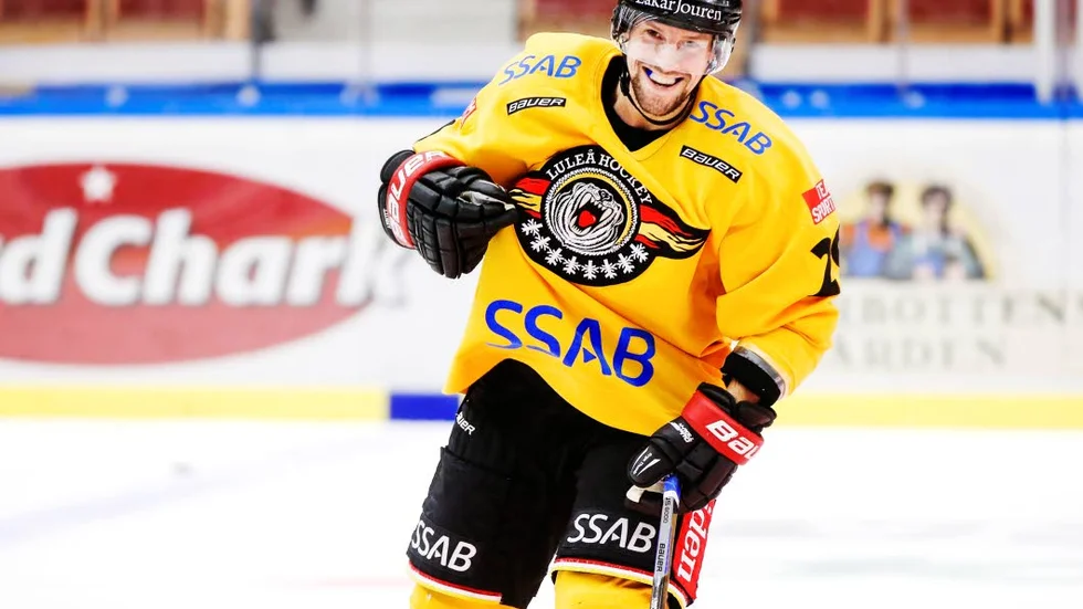 Nya uppgifter. Chris Abbott uppvaktas av Skellefteå.