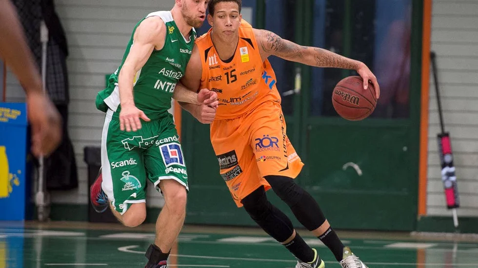 Stjärnjakten. Pierre Hampton (med bollen) är nästa stjärna som LF Basket vill ha.