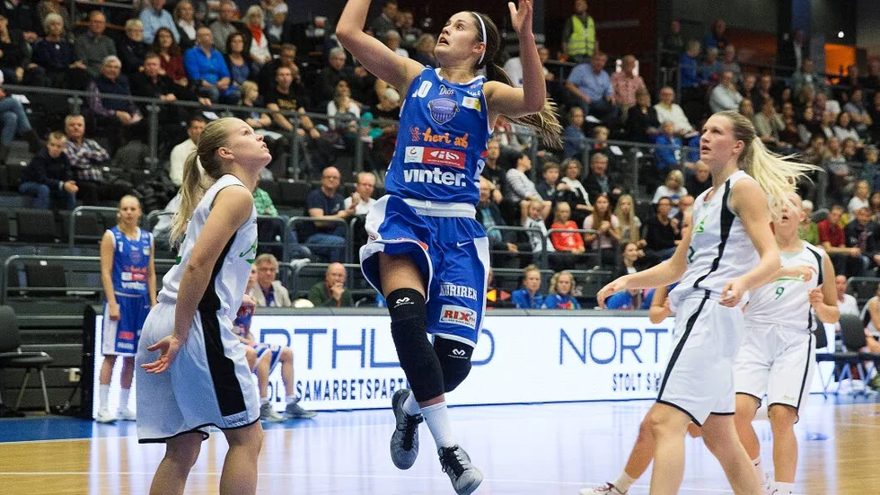 Air Bussey. Katey Bussey stod för den offensiva kvalité som övriga Northlandstjärnor saknade.