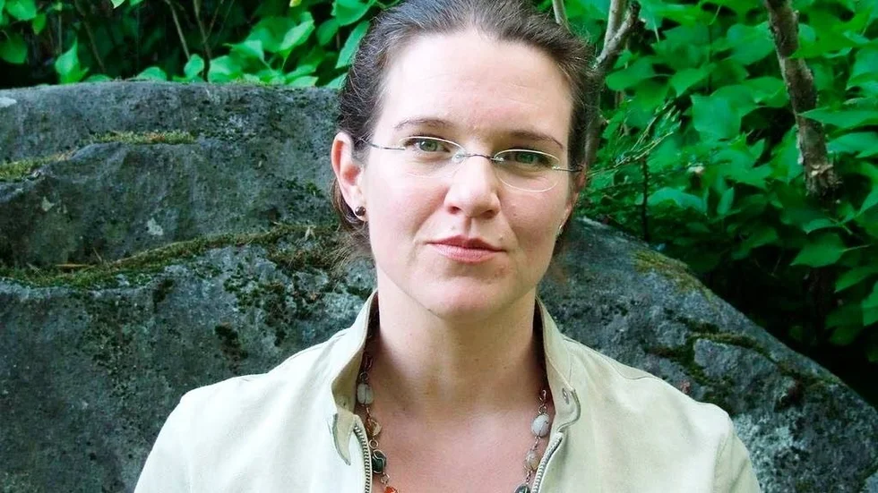 Lina Nordquist (FP) replikerar om administration i vården.