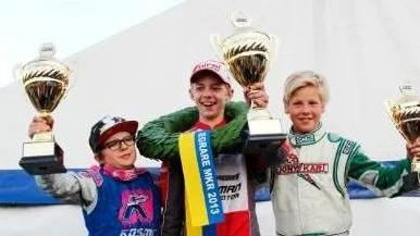 Trio'n på pallen i Junior 60 klassen. (Från vänster, Julle Ljungdahl, Wille Carlsson, Isac Blomqvist)