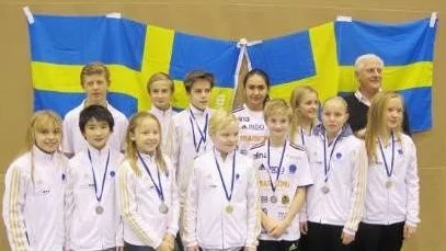Nedre raden från vänster Ella Hellman, Cecilia Wanh, Edith Urell, Axel Roberts, Albin Thorselius, Althea Ljungqvist och Ida Roberts.
Övre raden från vänster Adam Gozzi, Calle Thorselius, Casper Holmberg, Jessica Nilsson och Tilda Sjöö. Till höger ledaren Christer Olsson.