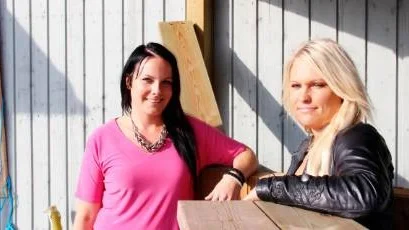 Systrarna Jessica Sundlöv och Linda Söderman.