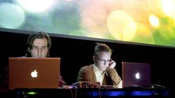 Wilén & Sjöberg bjöd på ett bildspel med musik.