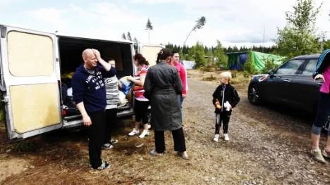 Bulagriska bärplockare i lägret i Mehedeby.