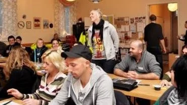 Stefanie Stoll, lastare i Dannemoragruvan presenterar sig för de nya kollegerna.