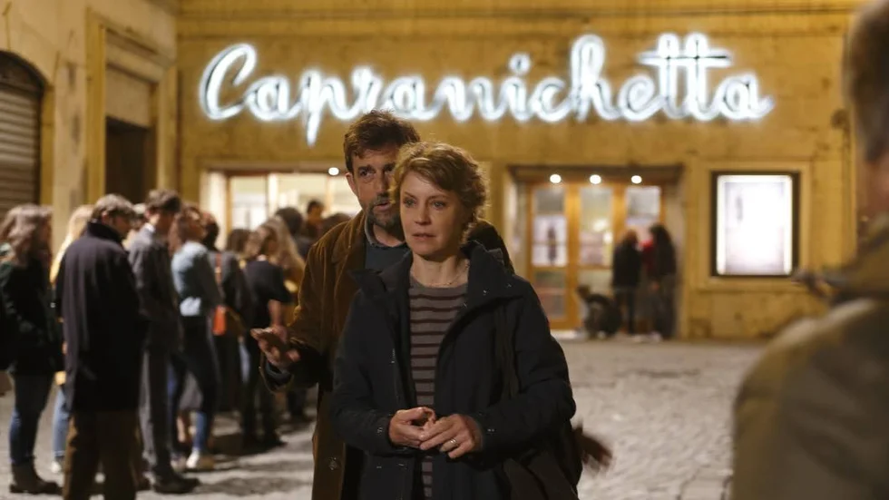 Regissören Nanni Moretti brukar spela huvudrollen i sina filmer men i "Mia madre" gör han en biroll, som brodern till huvudpersonen Margherita (Margherita Bay).