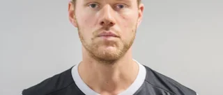 Sågade sig själv efter debuten