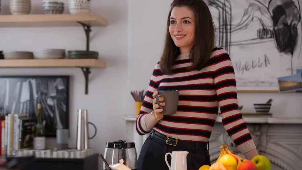 Jules Ostin (Anne Hathaway) tvekar över om hon kan fortsätta leda sitt företag när privatlivet strular i "The intern".