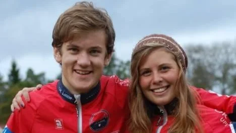 Albin Ridefeldt och Hanna Axelsson-Meyersson tog guld och silver.