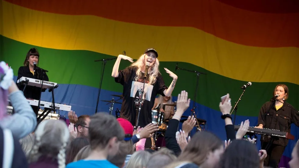 Peg Parnevik var en av de största namnen på förra årets Luleå Pride. I år hoppas arrangörerna på nya stjärnor, via ekonomiskt bidrag från kommunen.
